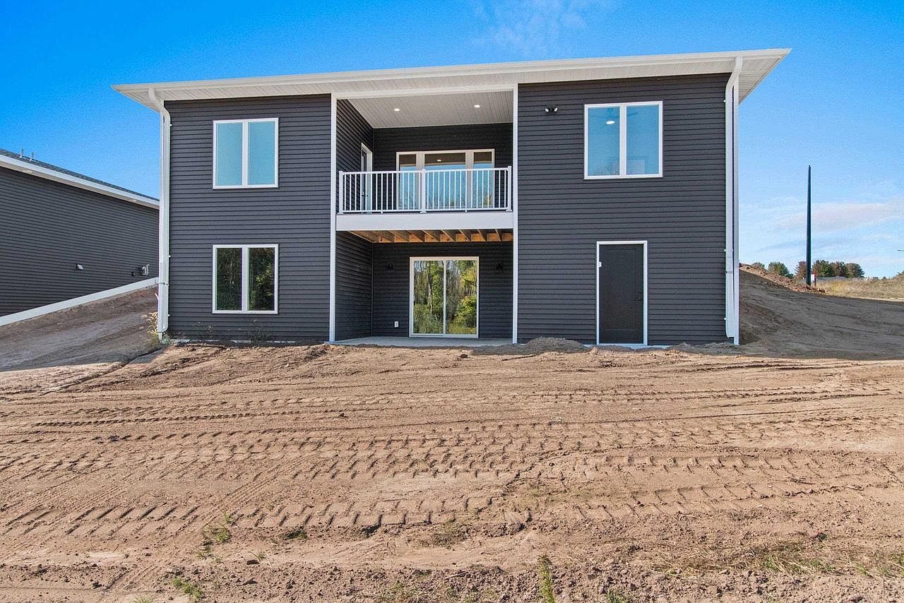 4001 Antwerp Ave Green Bay, WI 54313  | Single Family