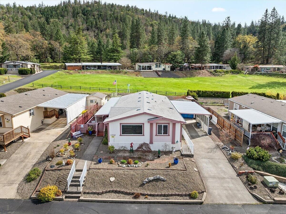 3955 S Stage Rd APT 102 Medford, OR 97501  | New build