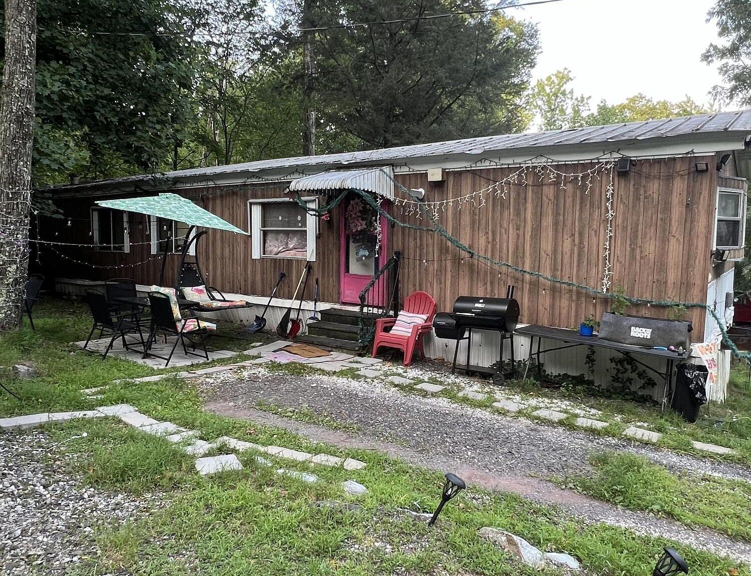 127 Pine Cone Trl Scotrun, PA 18355 | New build