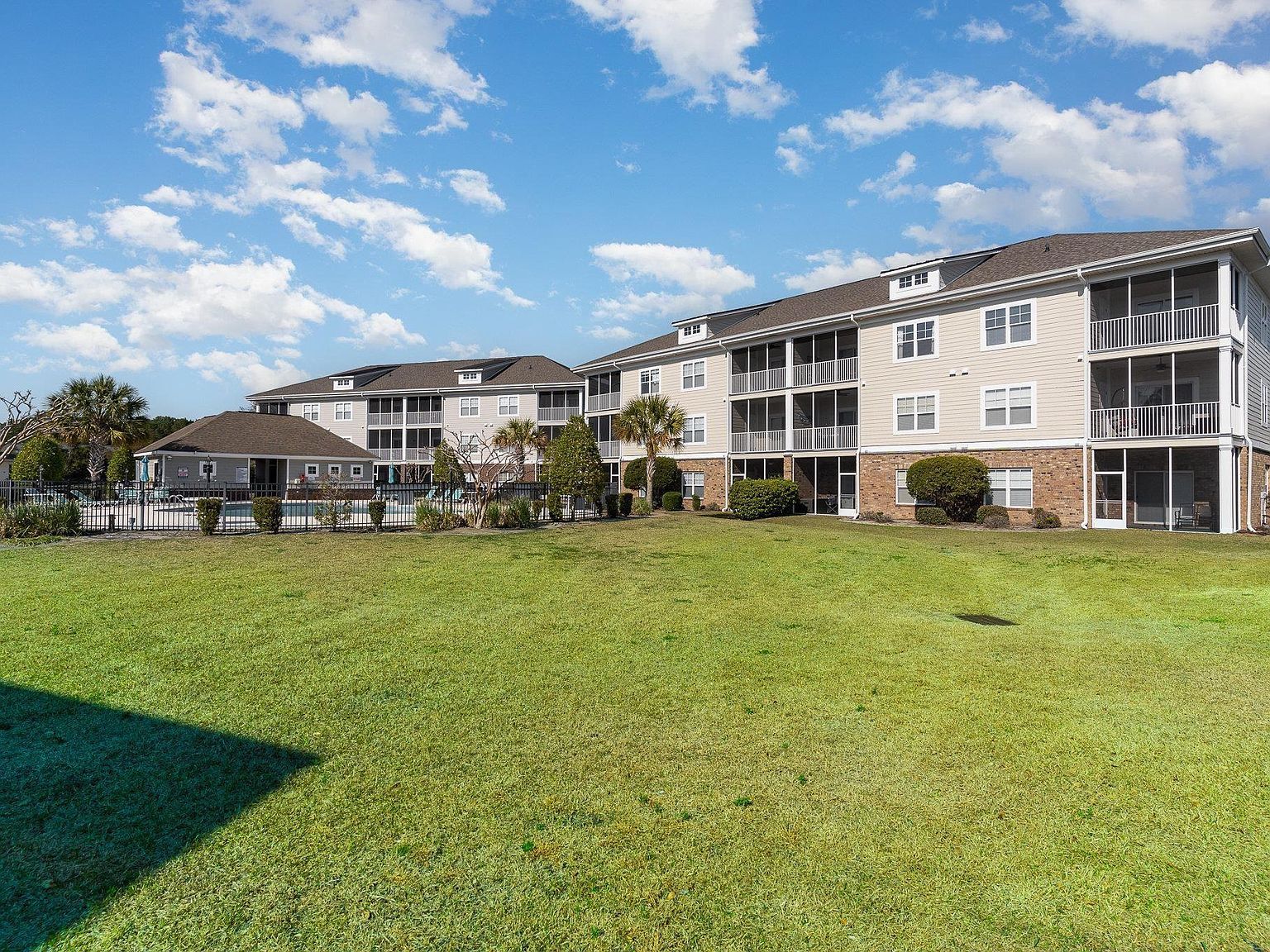 224 Castle Dr UNIT 1402 Myrtle Beach, SC 29579  | Condominium