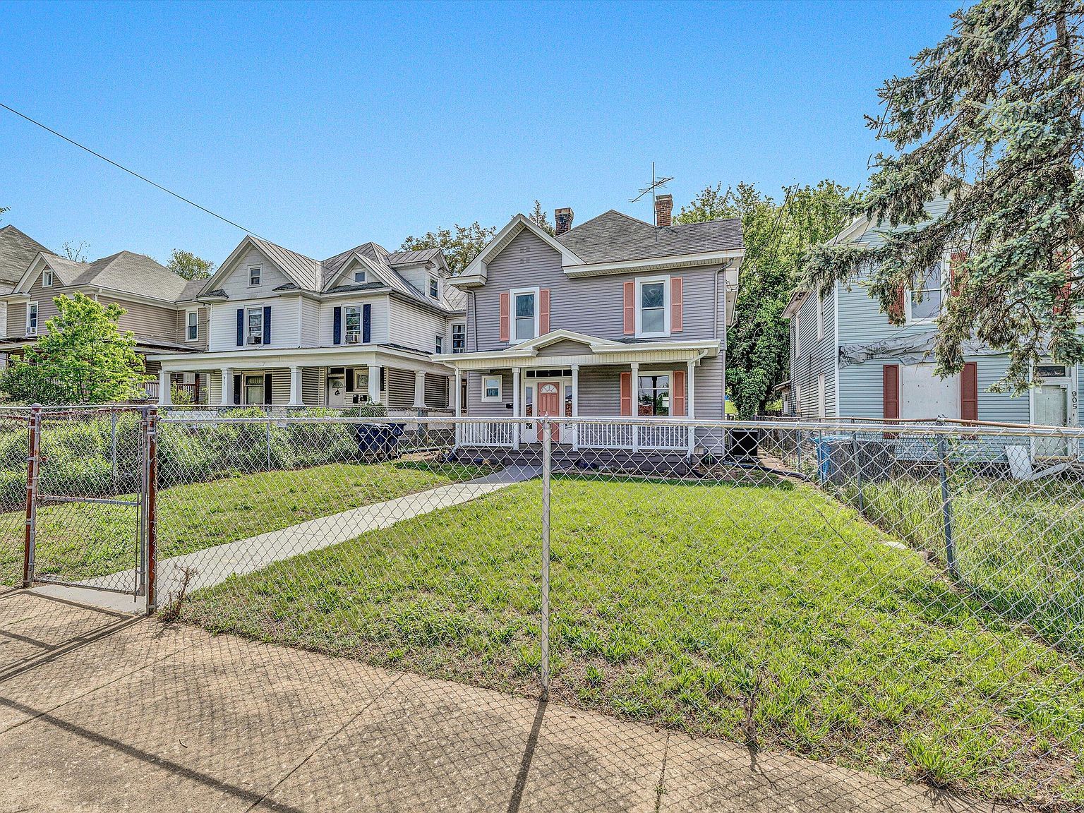 909 Highland Ave SE Roanoke, VA 24013  | Single Family