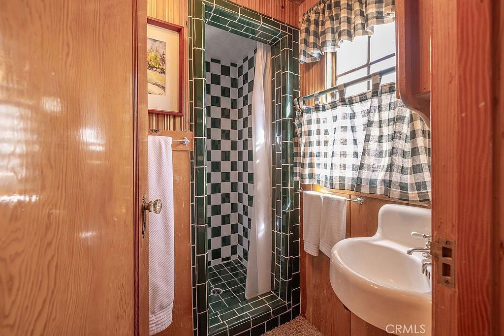 39654 Flicker Rd Fawnskin, CA 92333  | Single Family