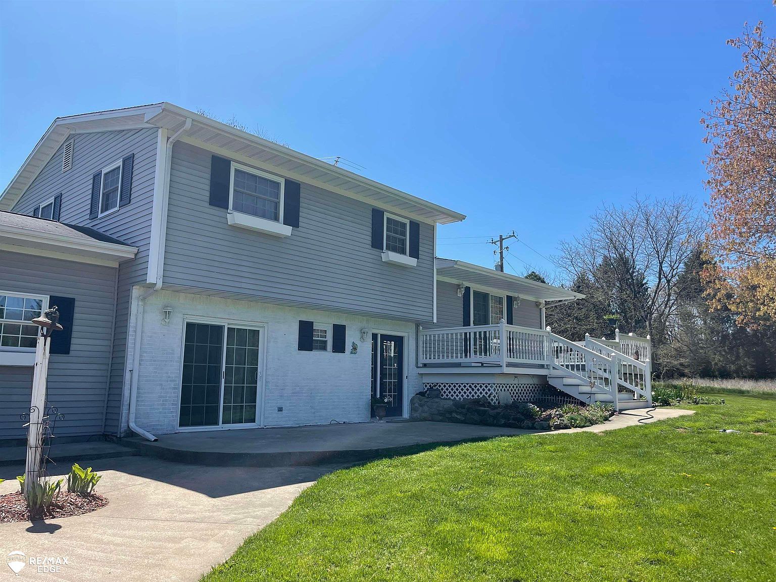 4705 Lonsberry Rd Columbiaville, MI 48421  | Single Family