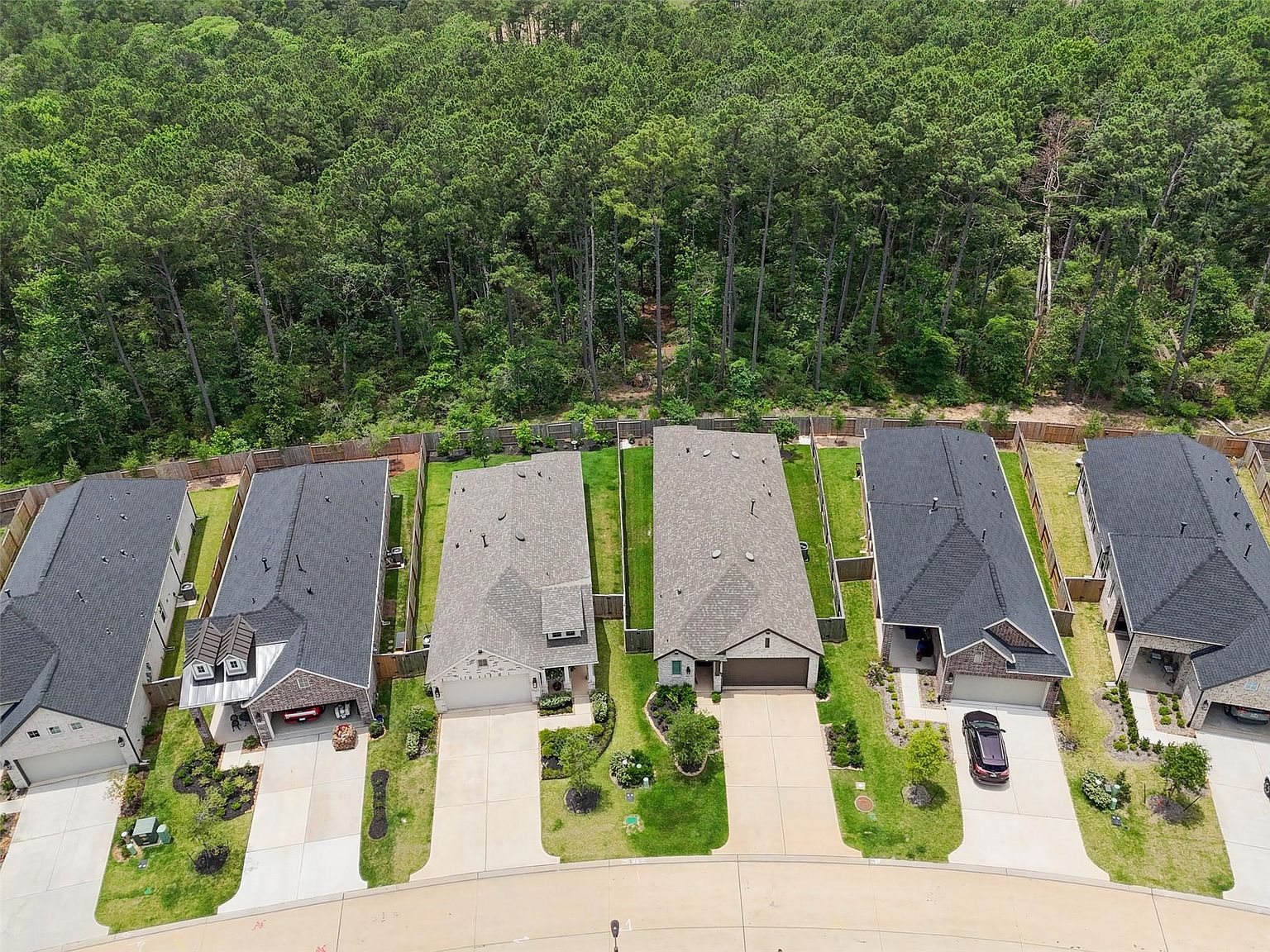 195 Lukewood Cir Willis, TX 77318 | Single Family