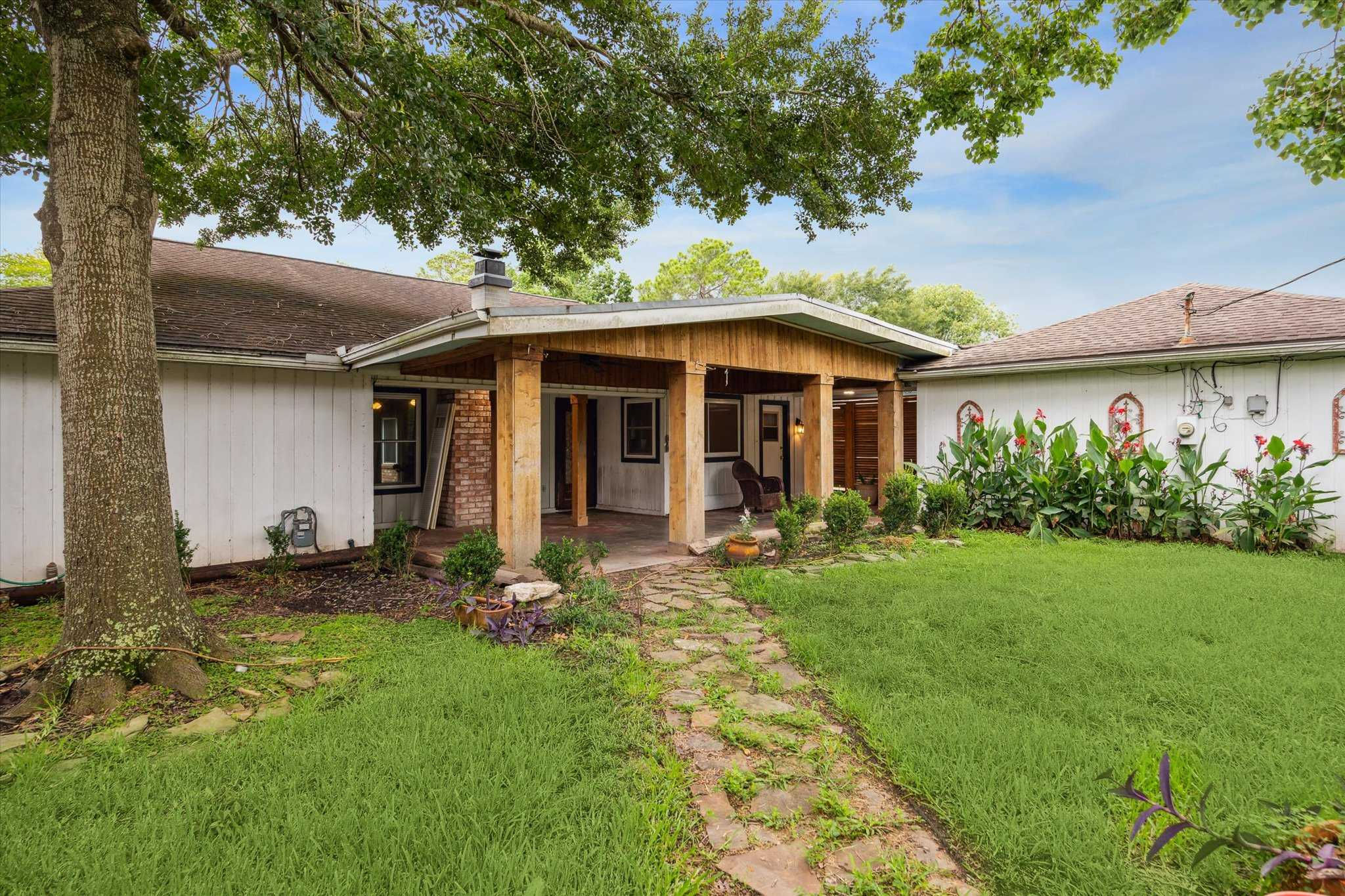 707 Bayview Drive, El Lago, TX, USA, 77586 | Single Family