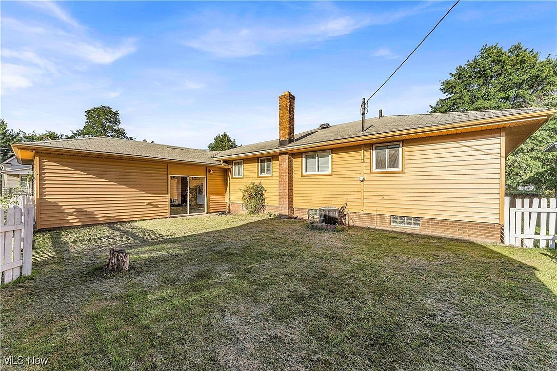 3930 E 53rd St Newburgh Heights, OH 44105  | Single Family