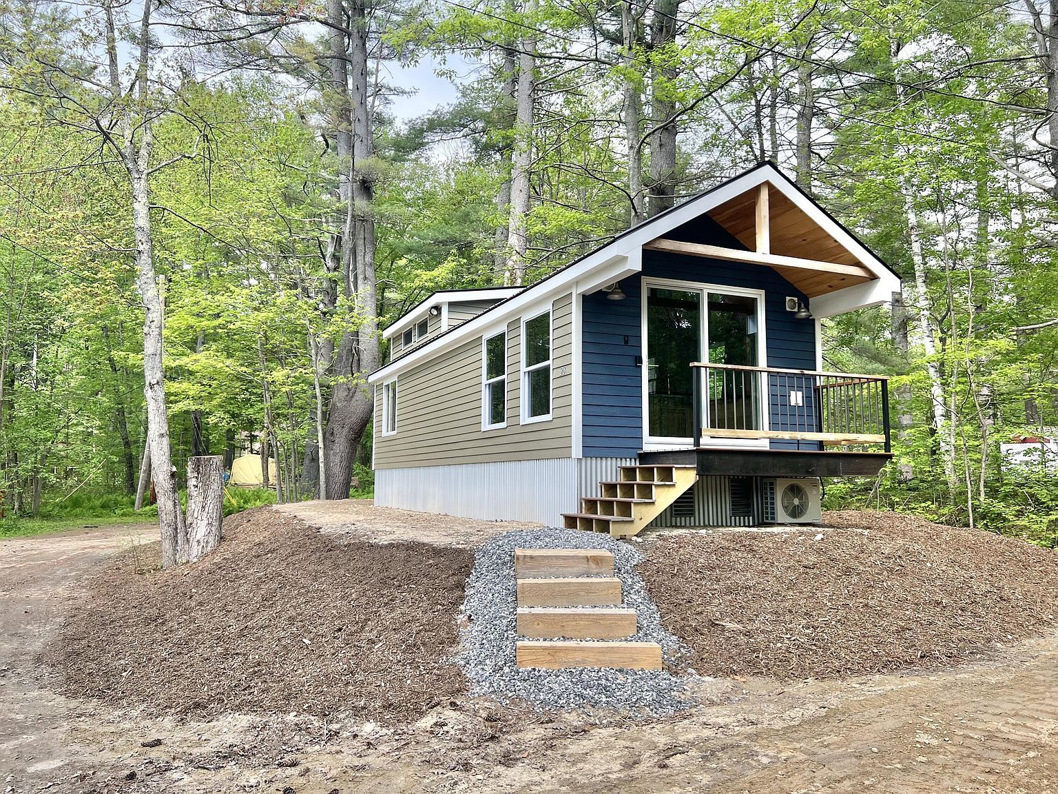 28 Hogan Pond Ln Oxford, ME 04270  | Single Family