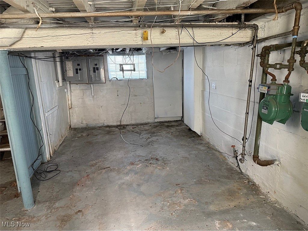 7611 Marble Ave Cleveland, OH 44105 | Multi Family