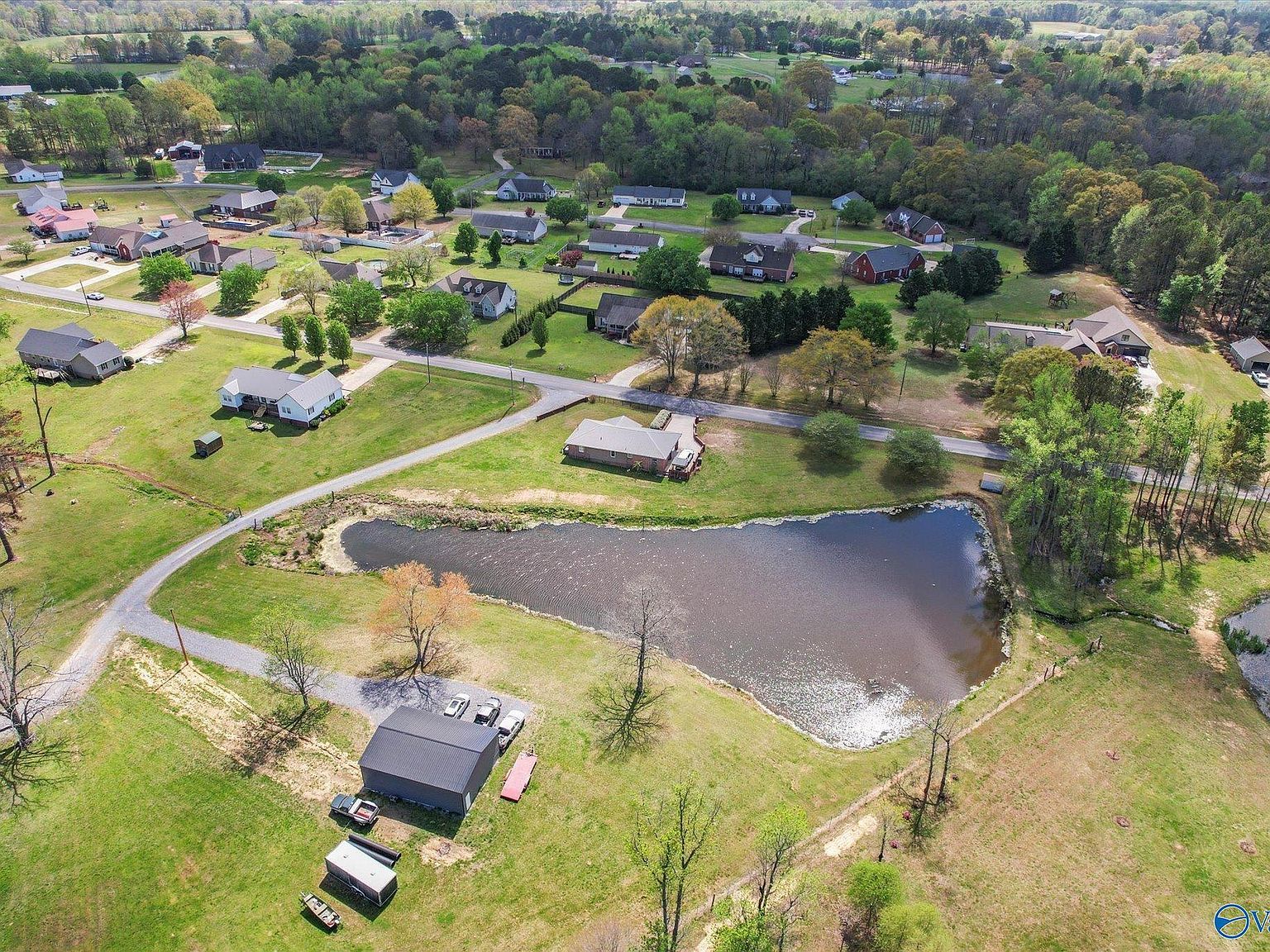 447 E Henderson Rd Boaz, AL 35957  | Single Family