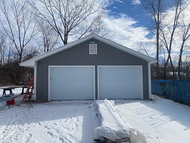 47 Russell St Saint Albans, VT 05478  | Single Family