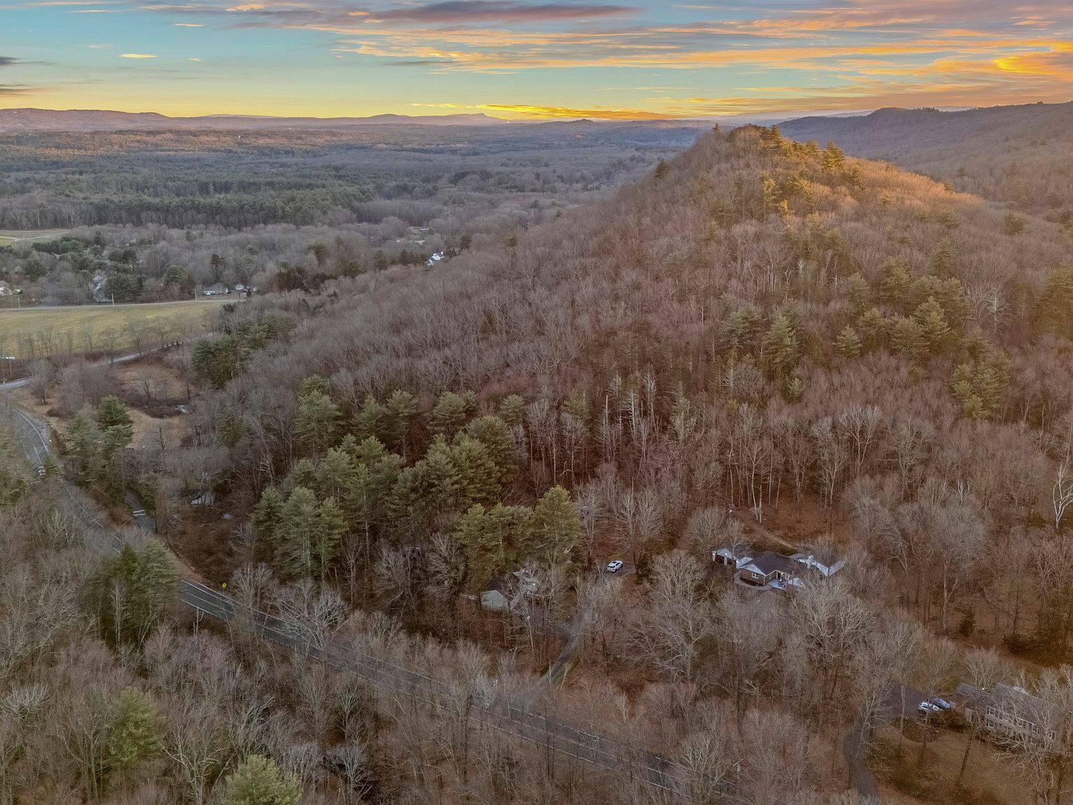 45 Westledge Rd West Simsbury, CT 06092  | Single Family