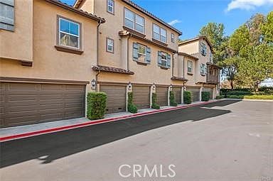 109 Jadestone Irvine, CA 92603  | Condominium