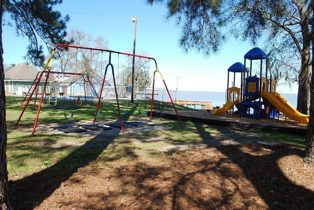 600 Sam Houston Loop Pointblank, TX 77364 | Single Family