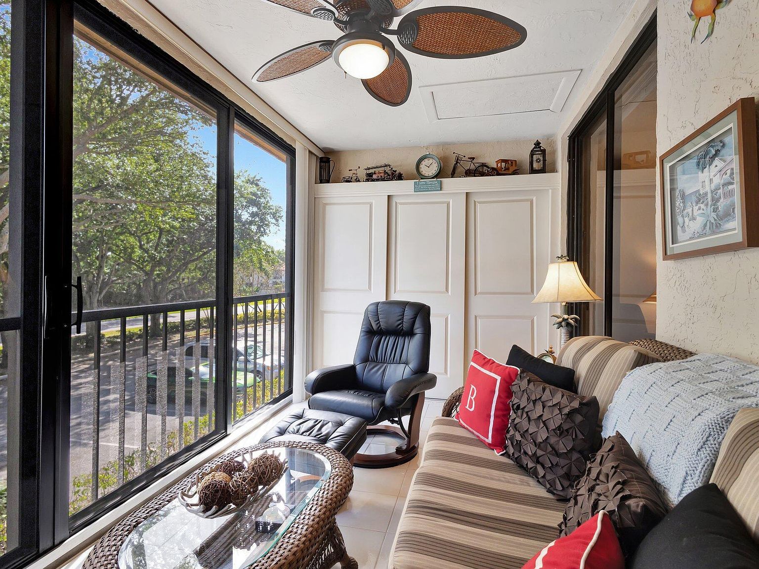 5115 Europa Dr APT P Boynton Beach, FL 33437  | Condominium