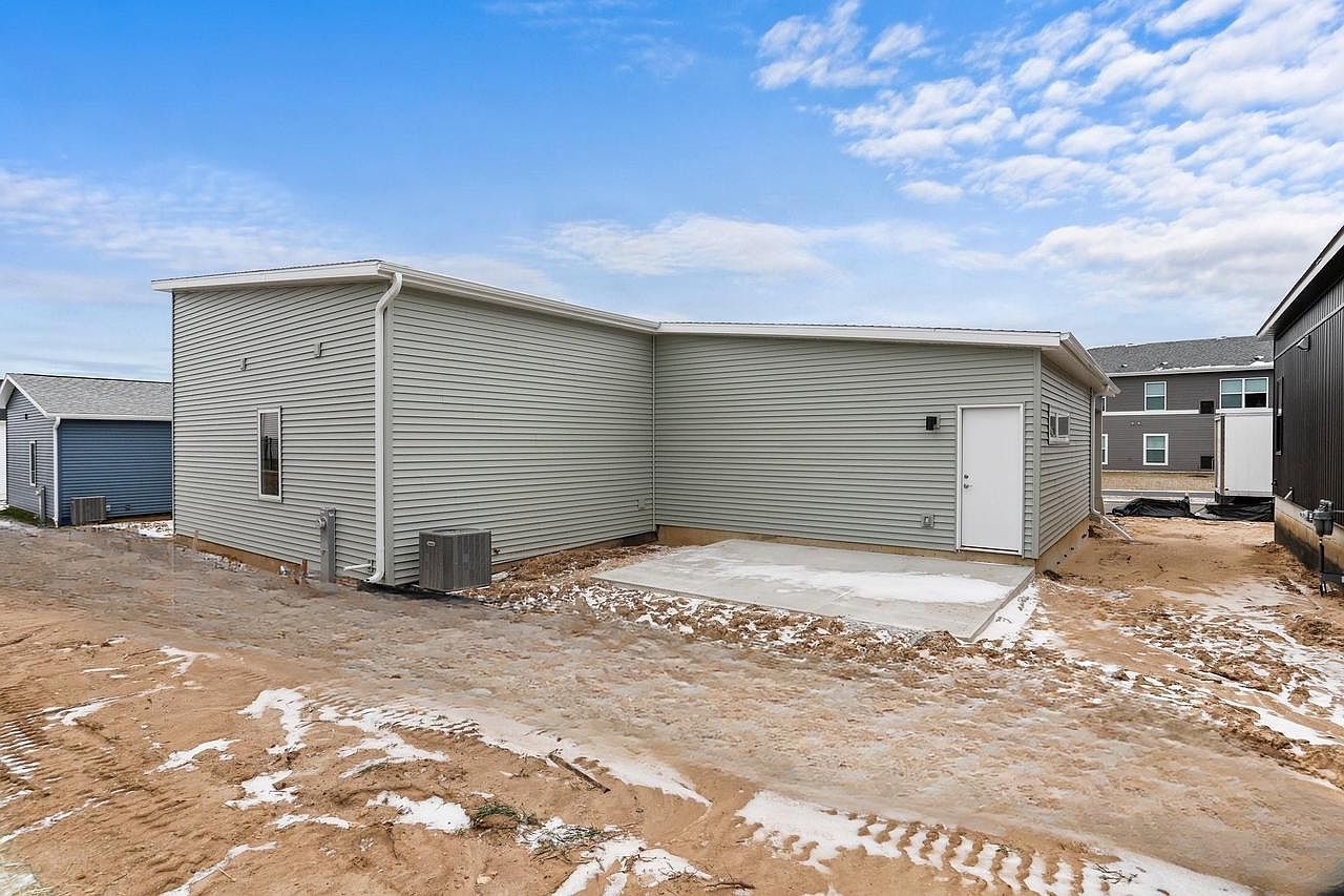 110 Boneset Ave Poynette, WI 53955 | Single Family