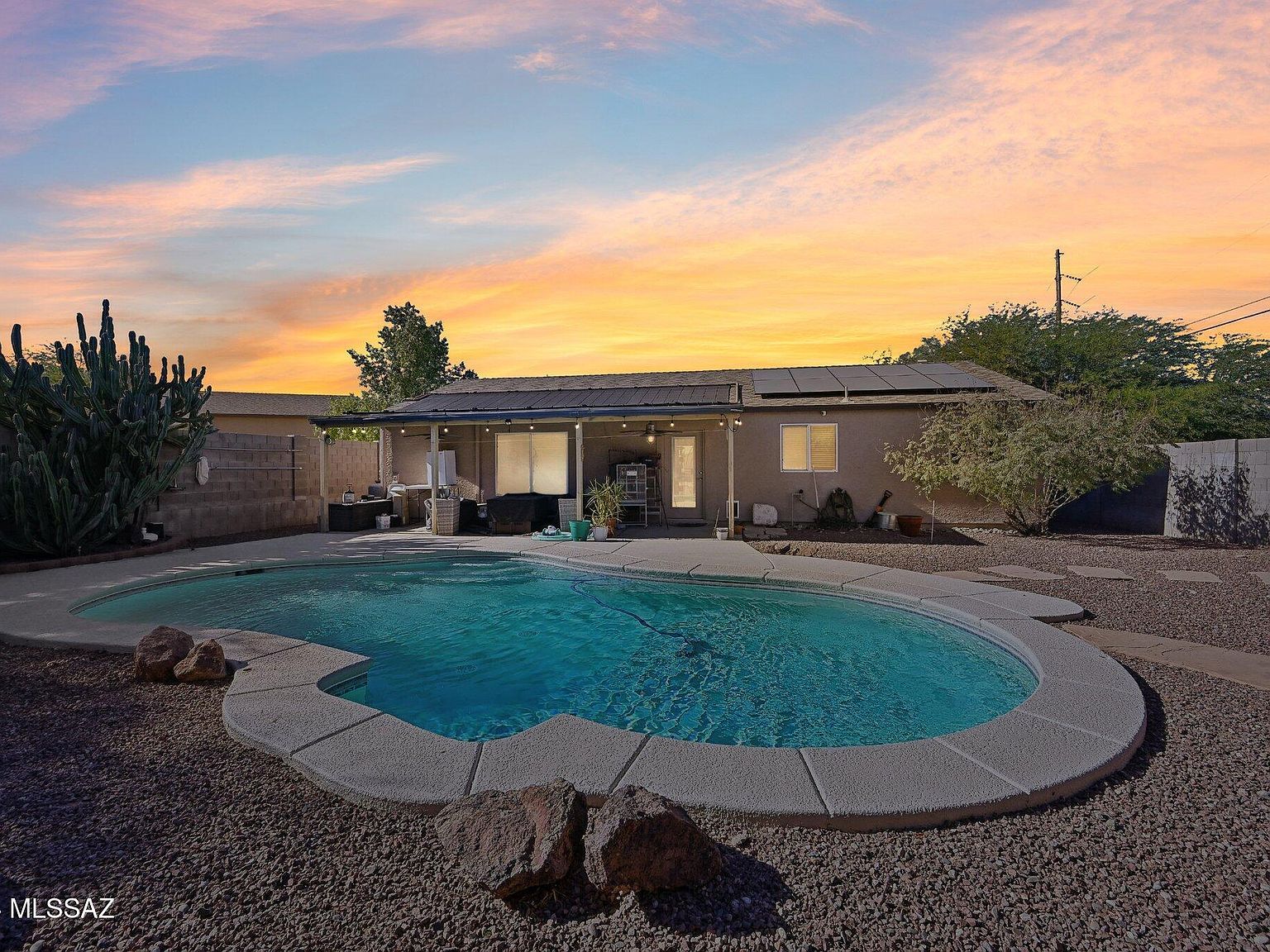 8774 N New Moon Pl Tucson, AZ 85743 | Single Family