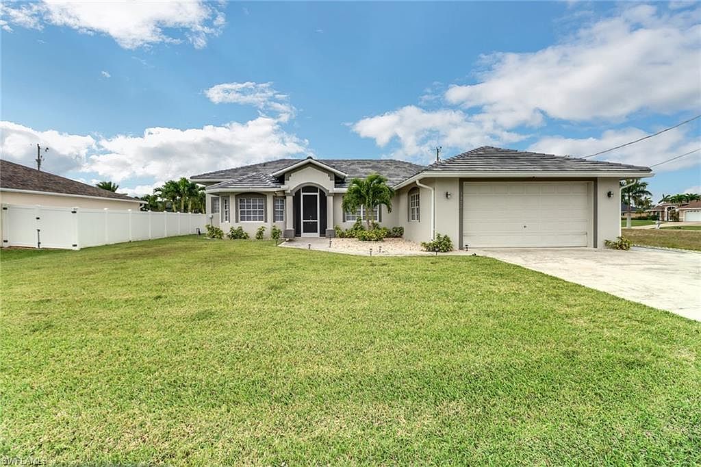 1152 Mohawk Pkwy Cape Coral, FL 33914 | Single Family