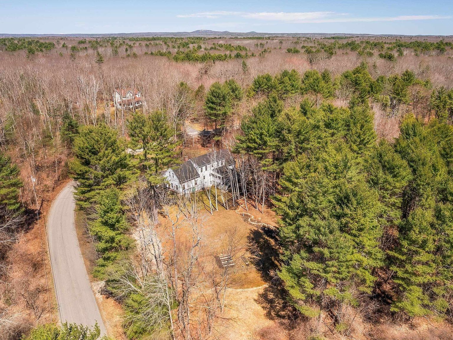 14 Lynch Ln Kittery Point, ME 03905 | Single Family