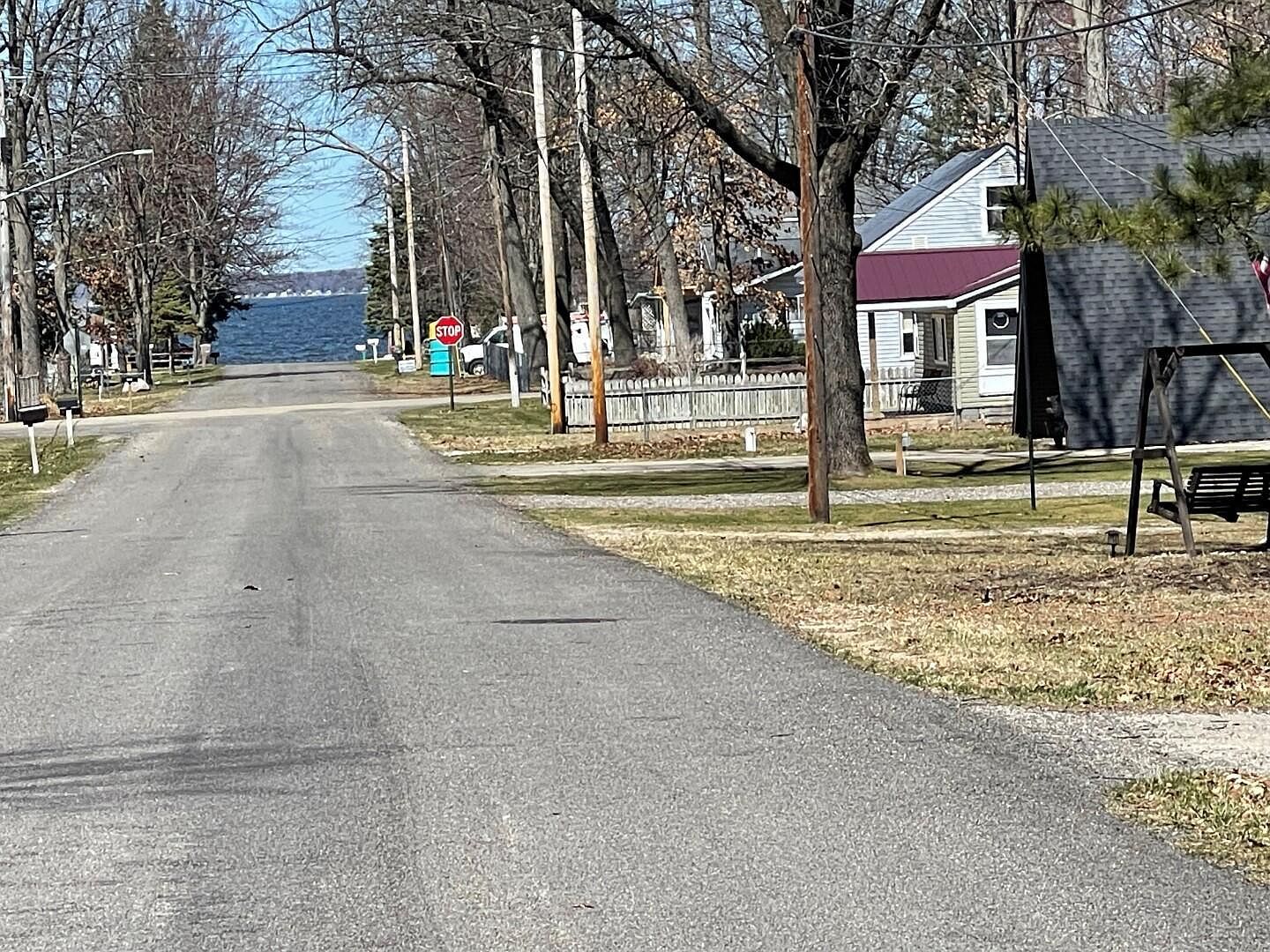 208 Tudor Dr Prudenville, MI 48651  | Single Family