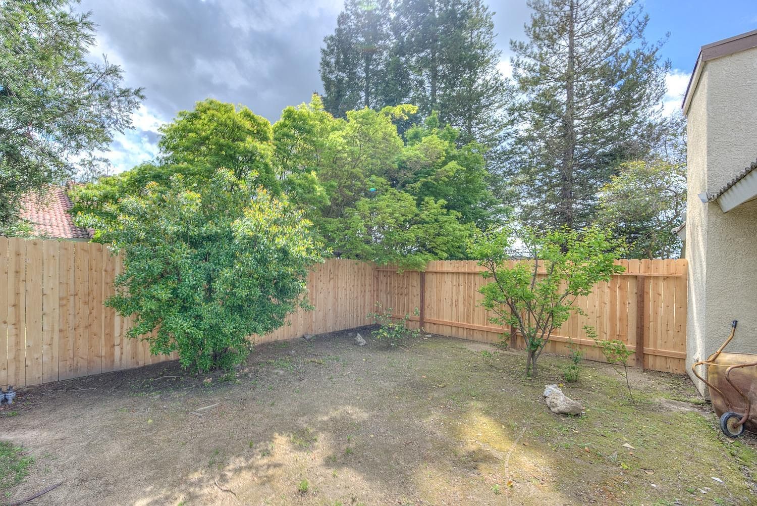 2914 W Caruthers Ave Caruthers, CA 93609  | Single Family