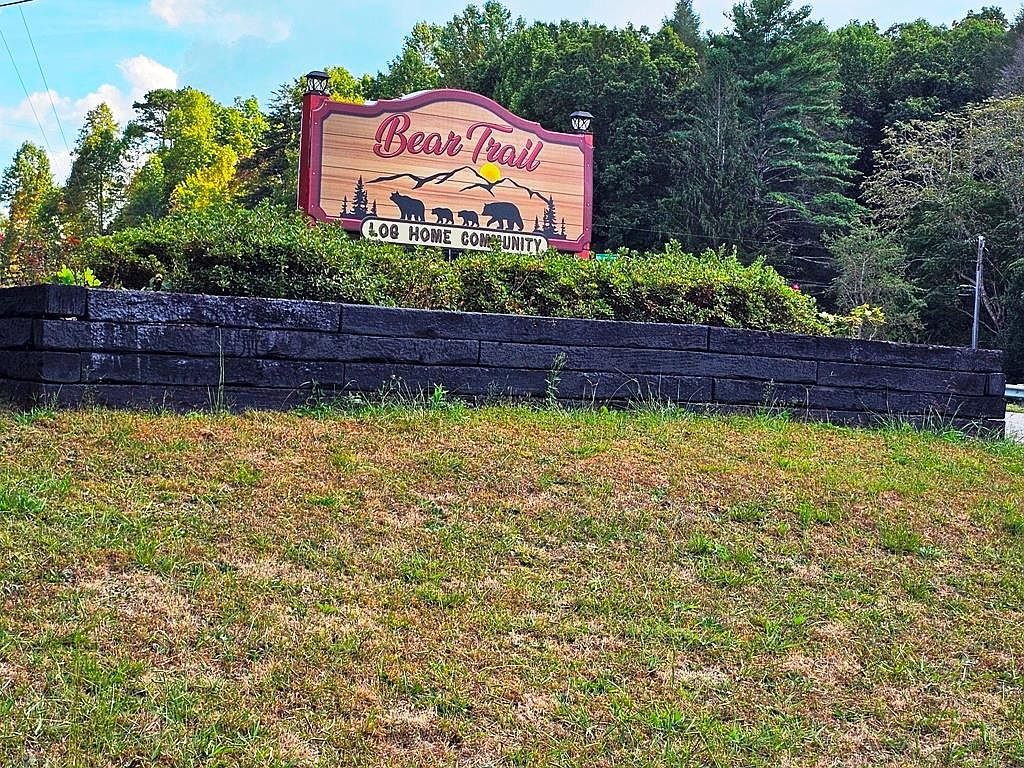 276 Oak Bend Ln Murphy, NC 28906  | Single Family