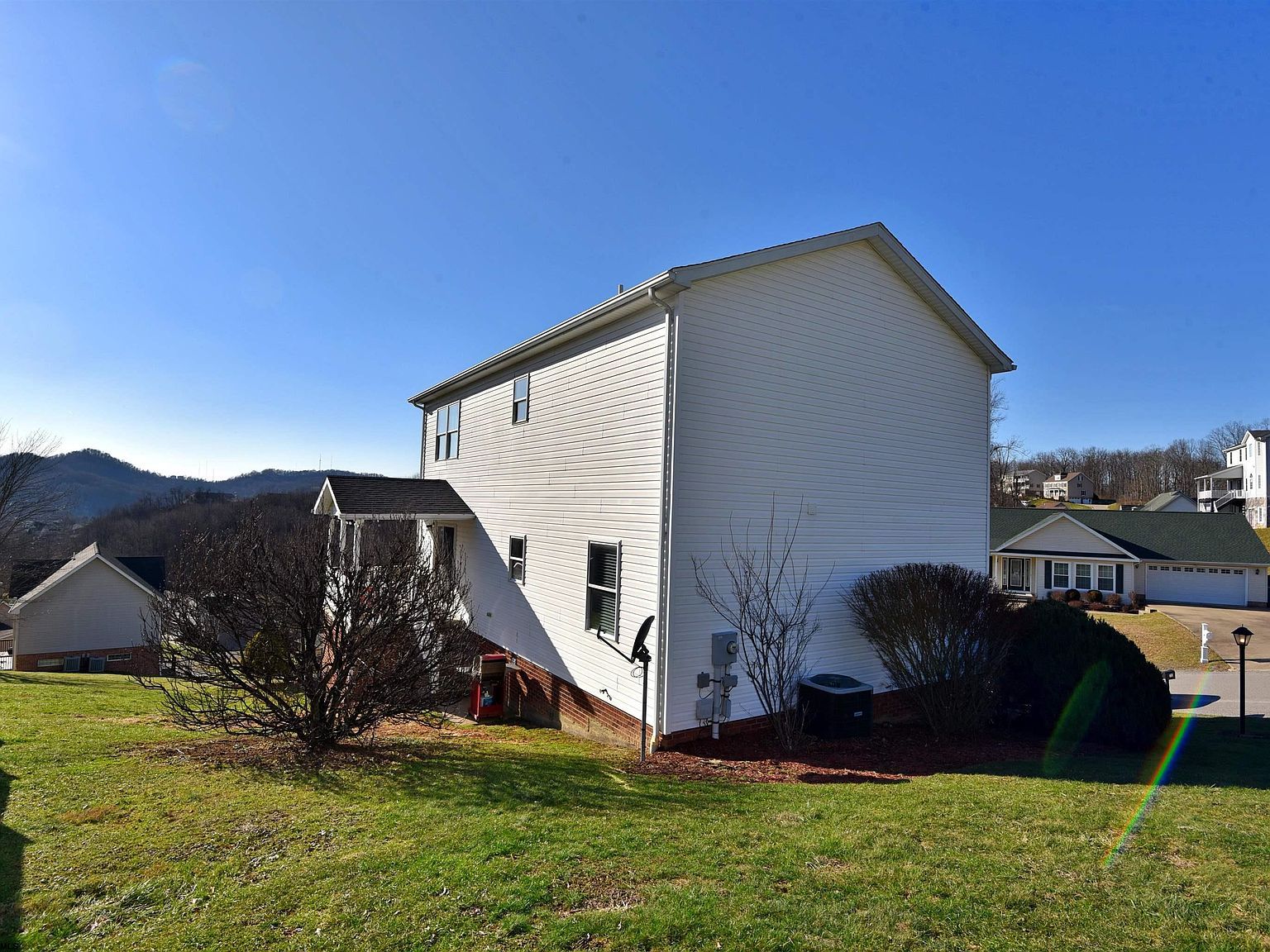 252 Sherwood Rd Bridgeport, WV 26330  | Single Family