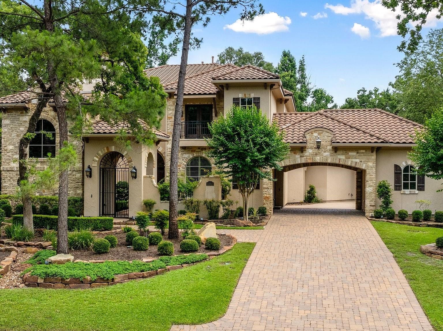 10 Maroon Creek Ct Spring, TX 77389  | Single Family