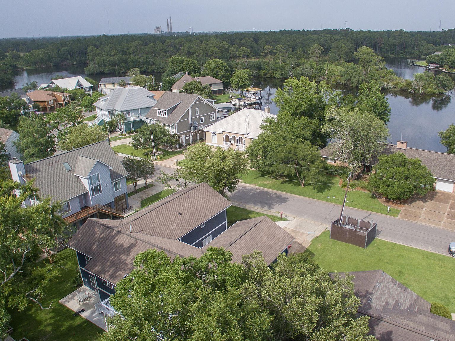 69 Bayou Cir Gulfport, MS 39507  | Single Family