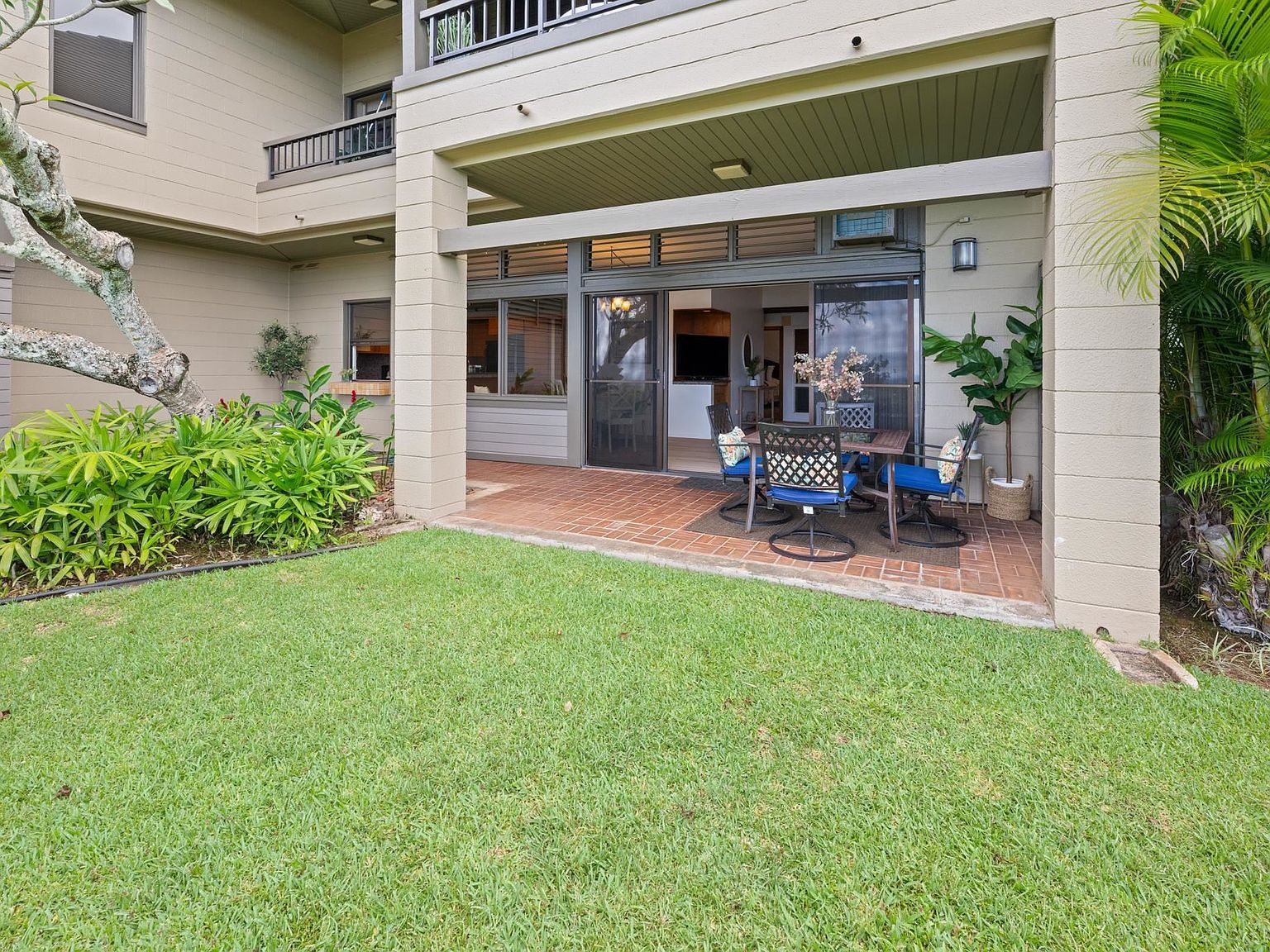 100 Ridge Rd APT 2712 Lahaina, HI 96761  | Condominium