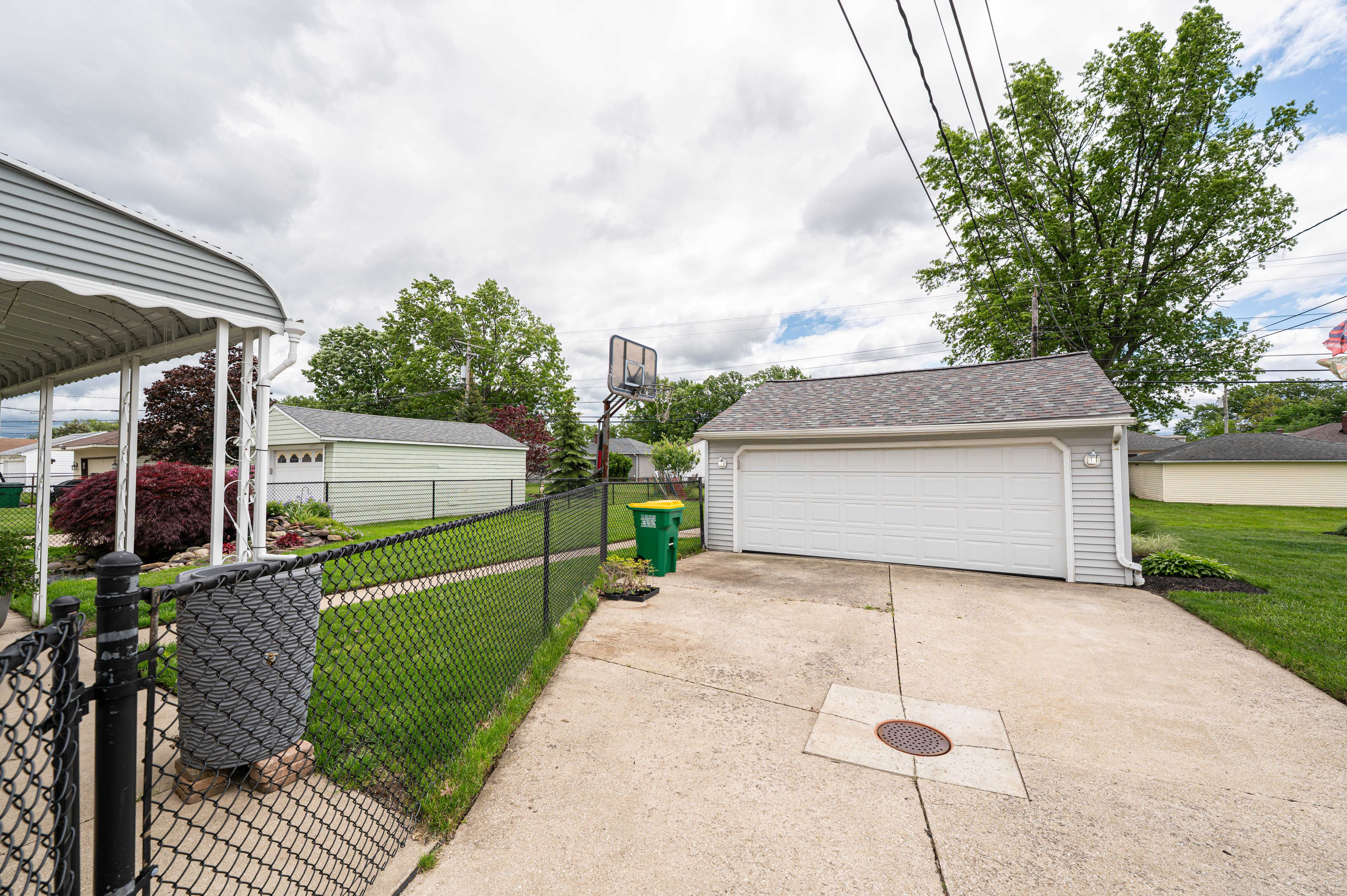 30216 Barjode Road, Willowick, OH, USA, 44095 | Single Family