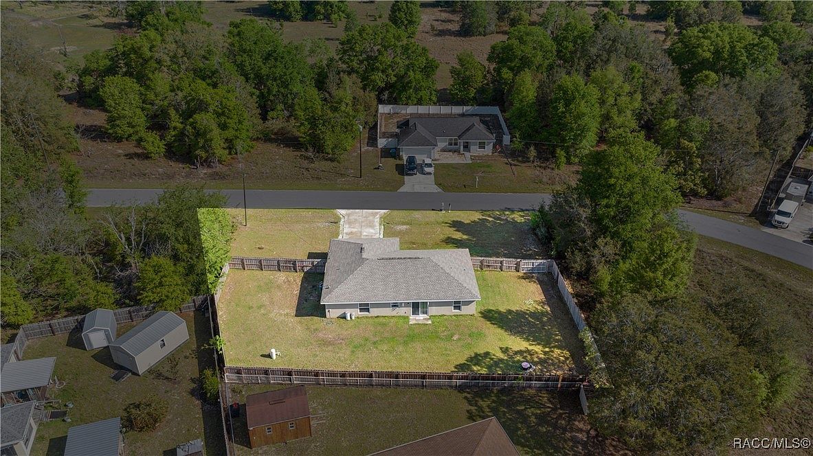 176 Juniper Loop Cir Ocala, FL 34472  | Single Family