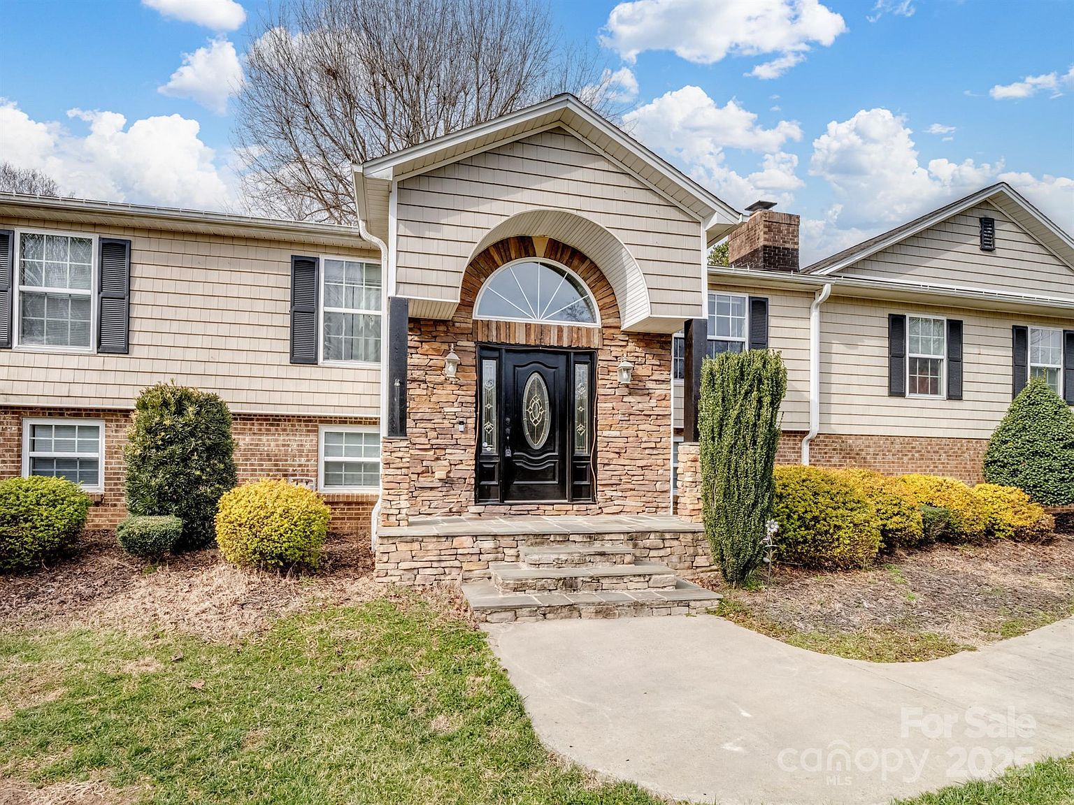 2200 Peninsula Ave Shelby, NC 28150  | Single Family