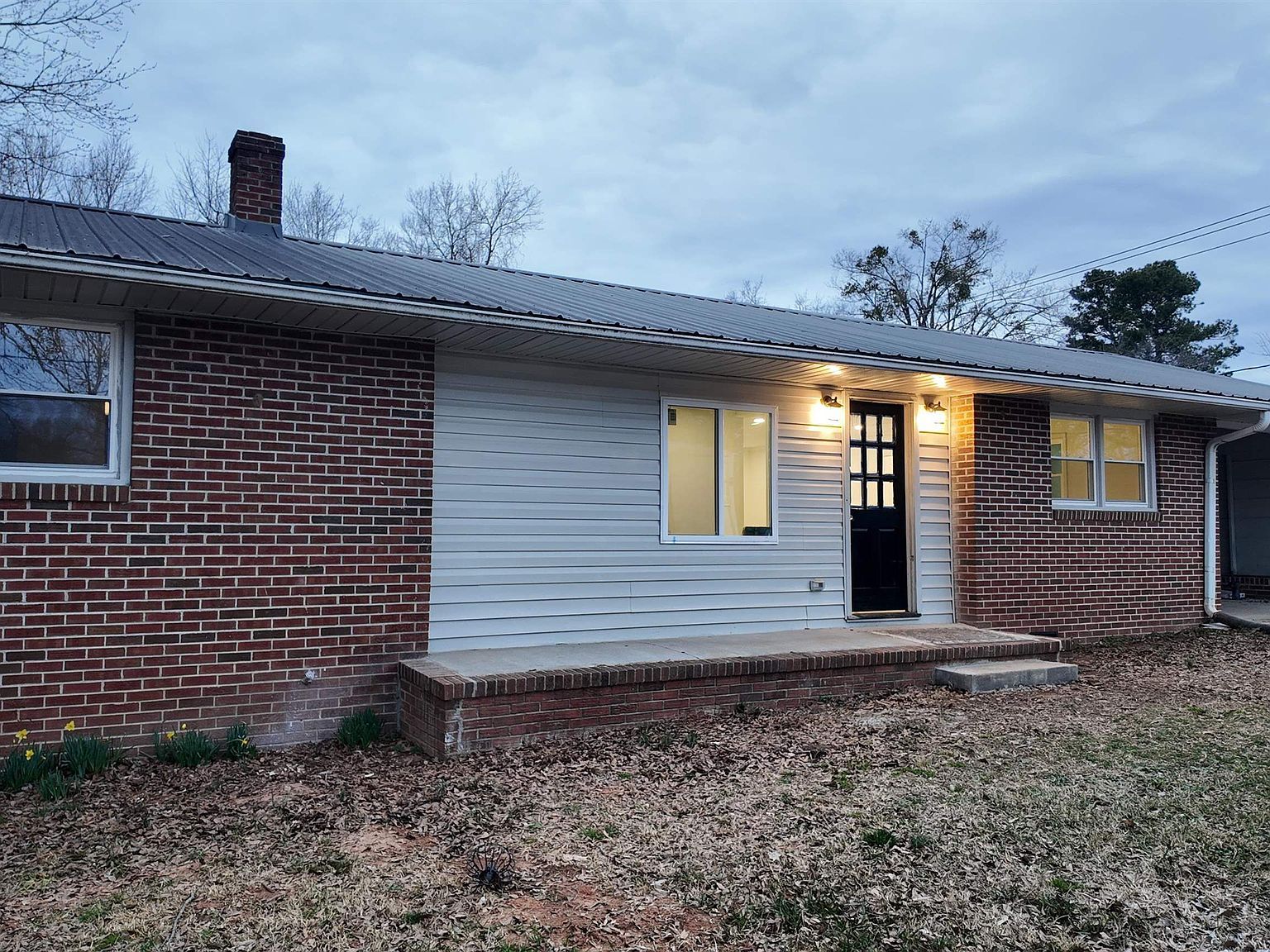 100 Tucker Rd Spartanburg, SC 29306  | Single Family