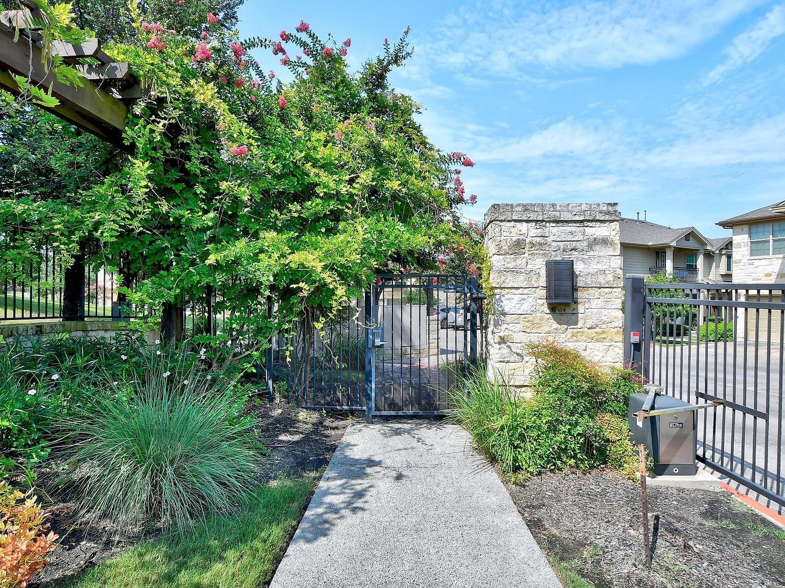 9201 Brodie Ln UNIT 2001 Austin, TX 78748 | Condominium