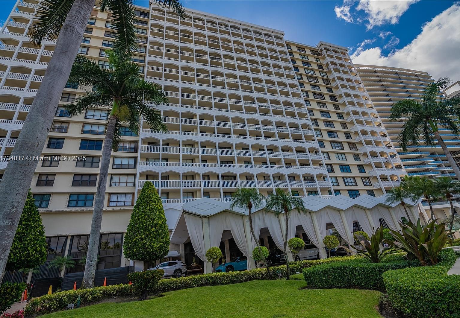 9801 Collins Ave APT 17J Bal Harbour, FL 33154 | Condominium