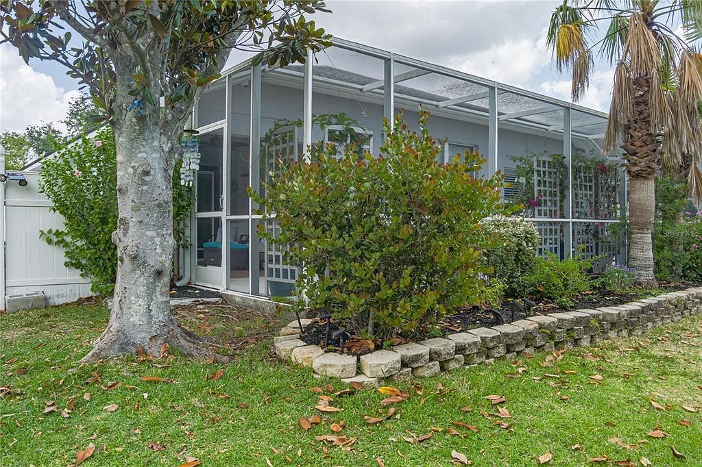 5209 Lansdowne Way Palmetto, FL 34221  | Single Family