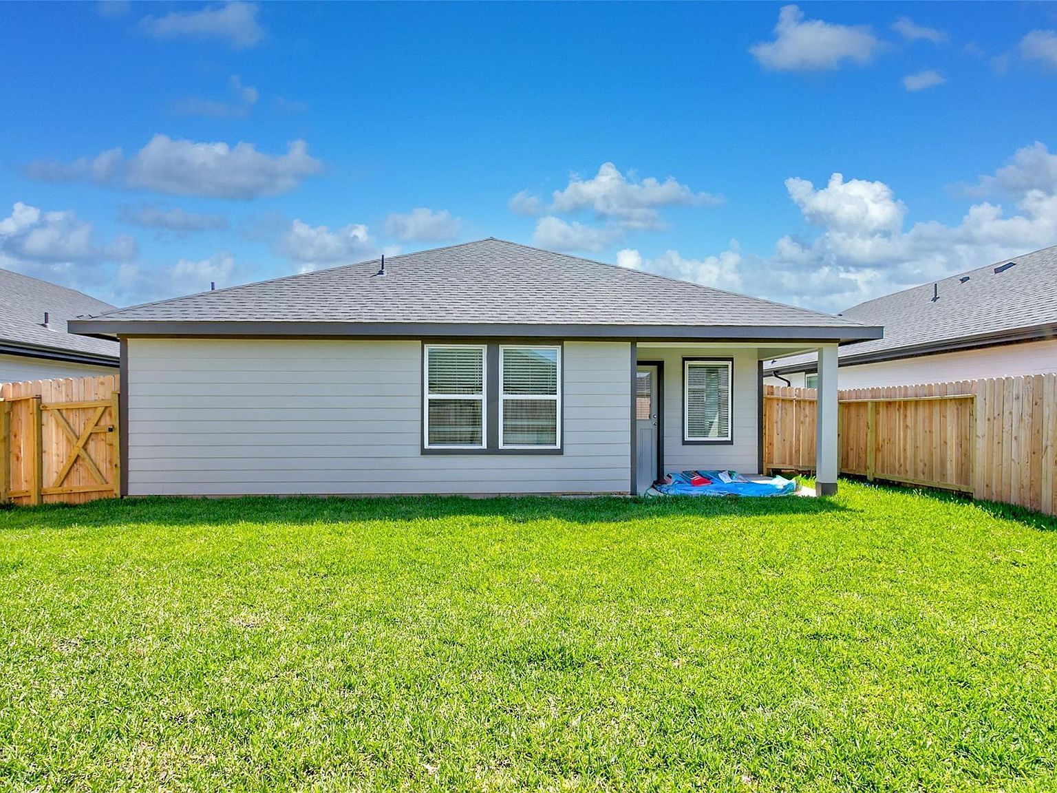 4318 Freya Pointe Dr Fulshear, TX 77441  | Single Family