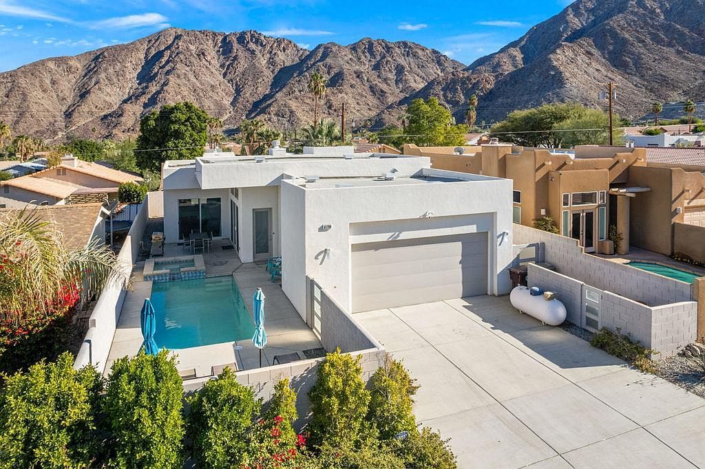 53700 Eisenhower Dr La Quinta, CA 92253  | Single Family