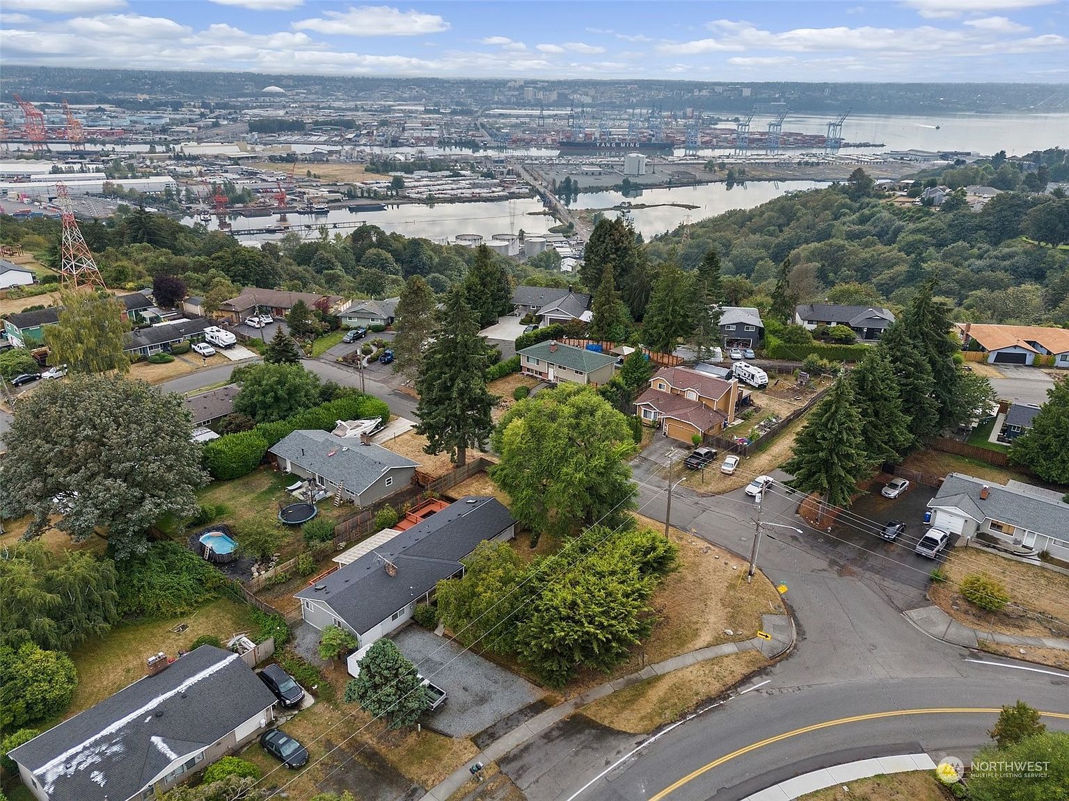 4902 31st St NE Tacoma, WA 98422  | Single Family