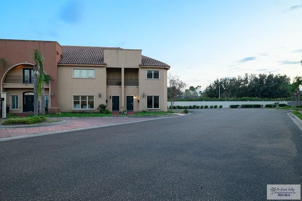 217 Robin Ave McAllen, TX 78504 | New build