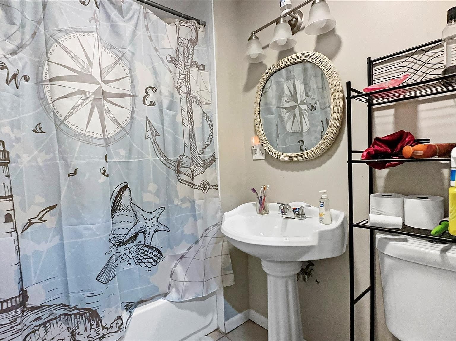 300 S Cedar St Crockett, TX 75835  | Multi Family