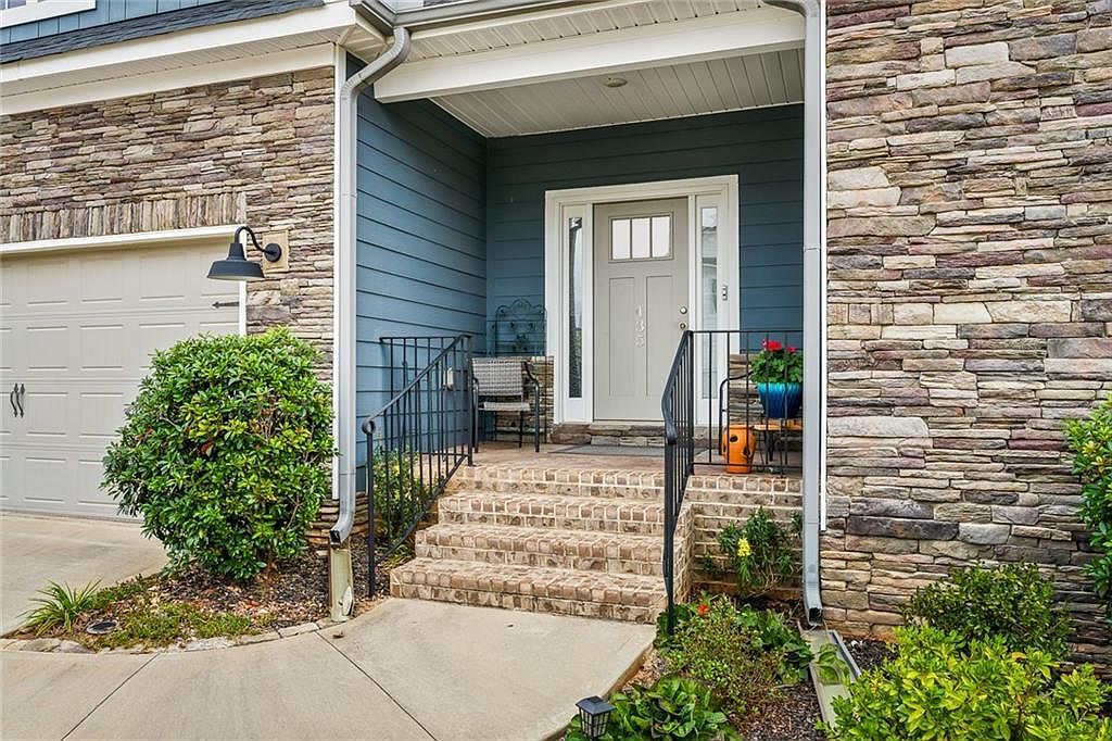 135 Mystic Vineyard Ln Anderson, SC 29621  | Single Family