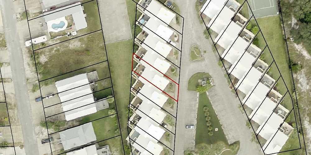 8520 Gulf Blvd APT 35 Navarre, FL 32566  | Single Family