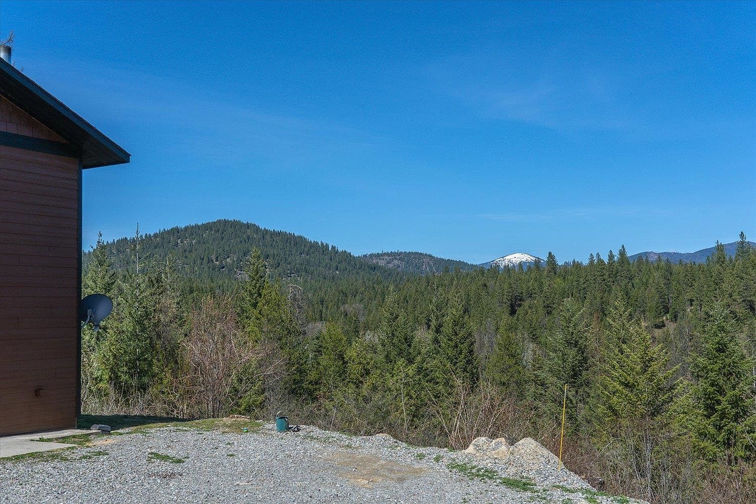 13717 N West Newman Lake Dr Newman Lake, WA 99025  | Single Family