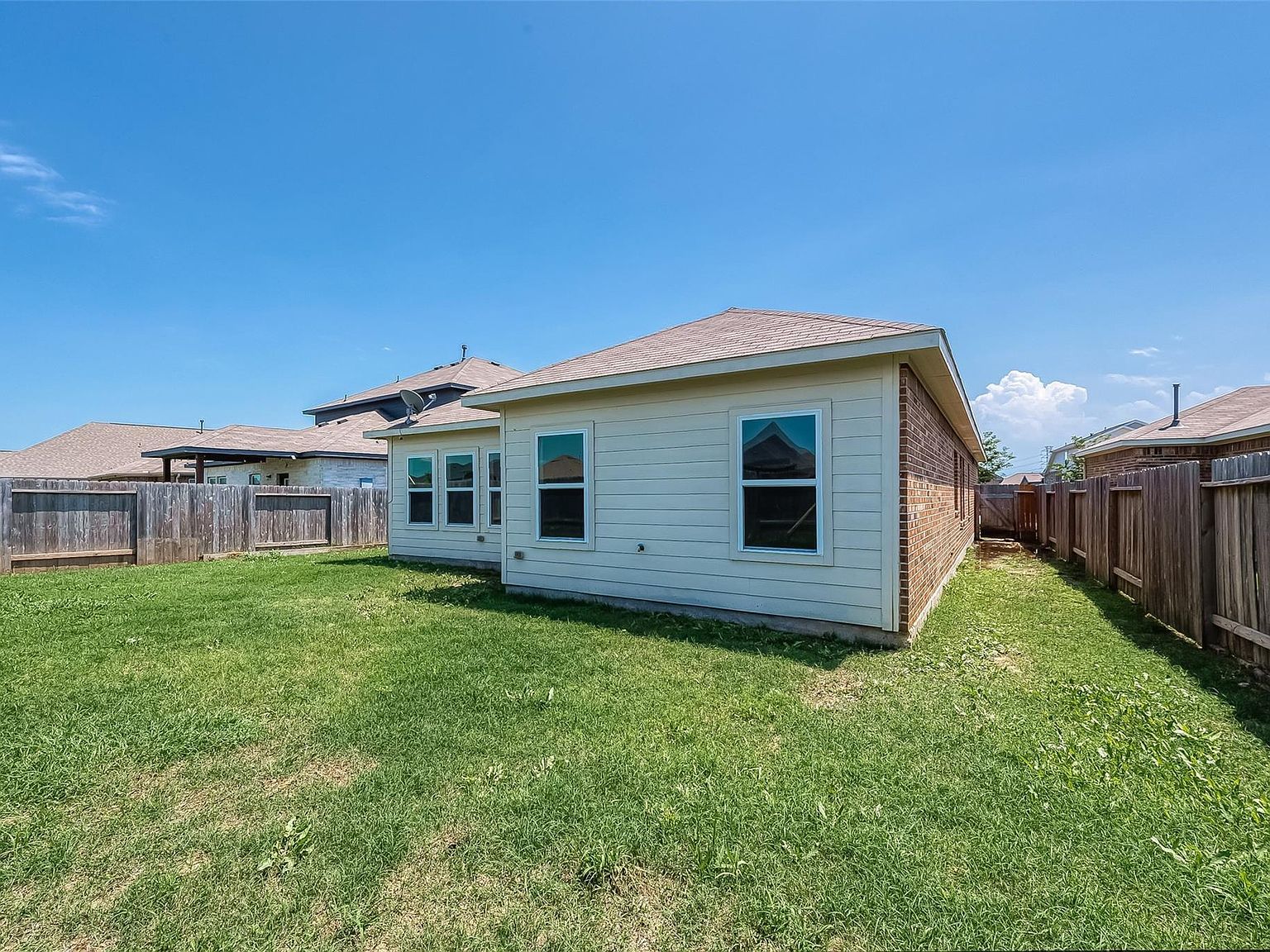 4435 Painted Bunting Ln Baytown, TX 77521  | Single Family