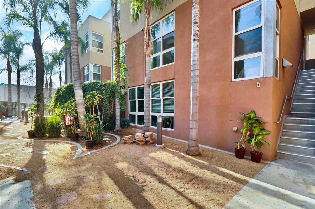 303 East Dayman Street, #5 Long Beach, CA, USA, 90806 | Town Home