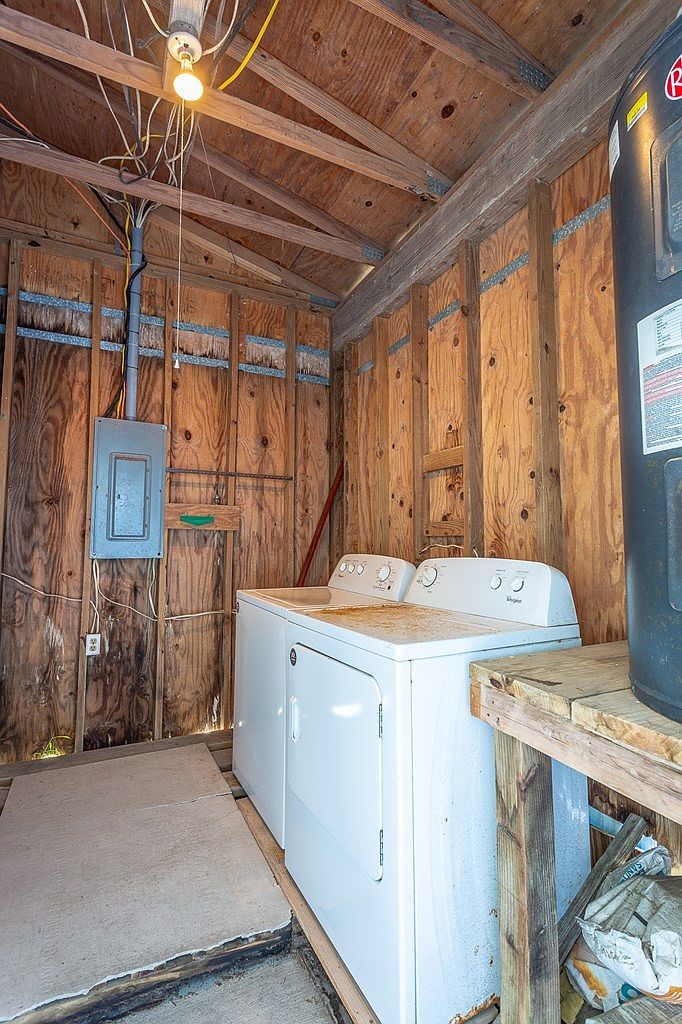 901 E Gorrie Dr Eastpoint, FL 32328 | Single Family