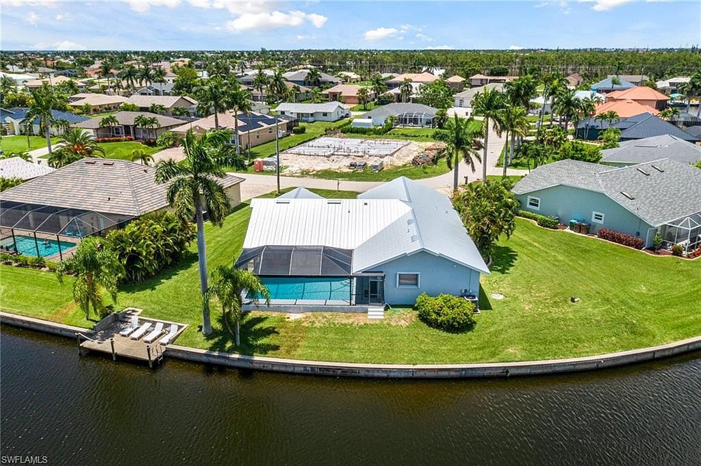 2300 SW 39th Ter Cape Coral, FL 33914  | Single Family