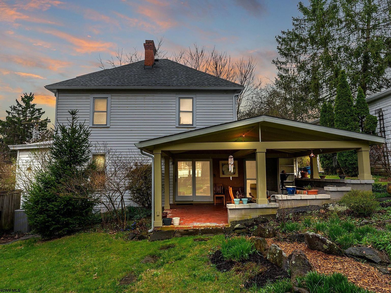 813 Ridgeway Ave Morgantown, WV 26505  | Single Family