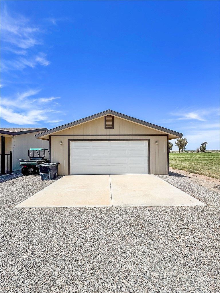 7584 8th Ave Blythe, CA 92225 | Single Family